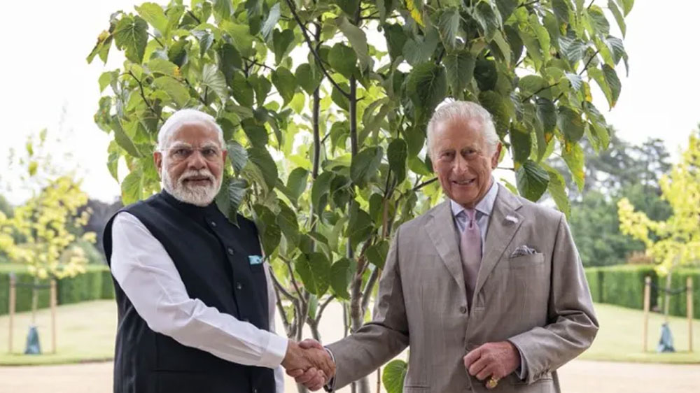 PM Modi gifts tree to King Charles to be planted under "ek ped Maa ke naam'